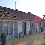 Maison De Plain-pied A 300m De La Plage, Jardin Clos Et Confort Moderne, Calme Assure - Fr-1-361-149 * Jullouville-les-Pins