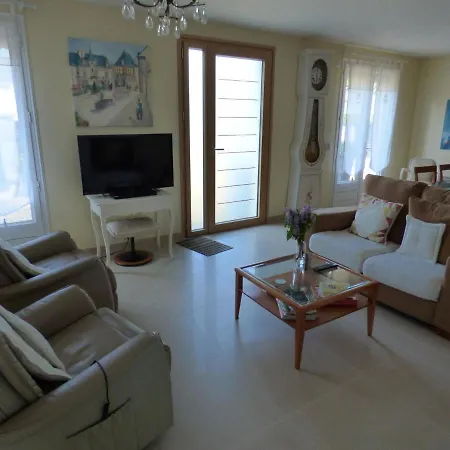 Maison De Plain-pied A 300m De La Plage, Jardin Clos Et Confort Moderne, Calme Assure - Fr-1-361-149 Feriehus Jullouville-les-Pins