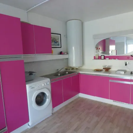 Maison De Plain-pied A 300m De La Plage, Jardin Clos Et Confort Moderne, Calme Assure - Fr-1-361-149 Jullouville-les-Pins