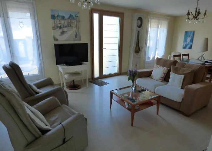 Maison De Plain-pied A 300m De La Plage, Jardin Clos Et Confort Moderne, Calme Assure - Fr-1-361-149 Feriehus Jullouville-les-Pins